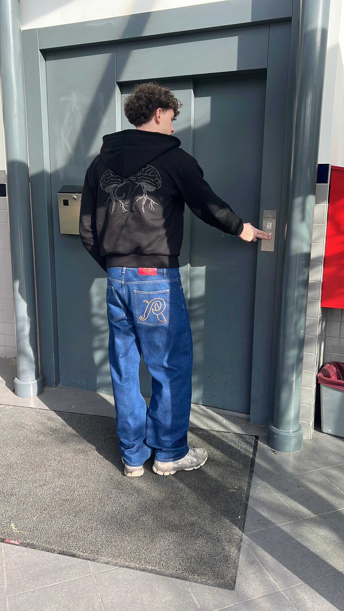 2M1V Statement Zip-Up